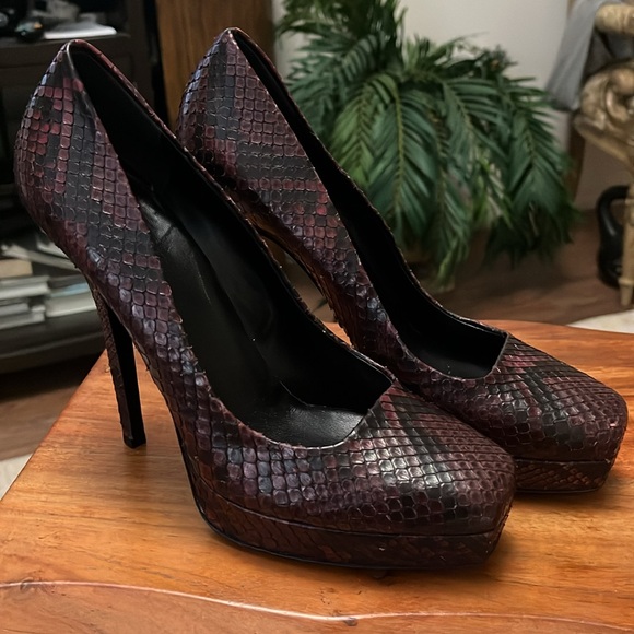 Gucci Platform Heels SIZE 11 burgundy wine color with black snake skin - Picture 5 of 7